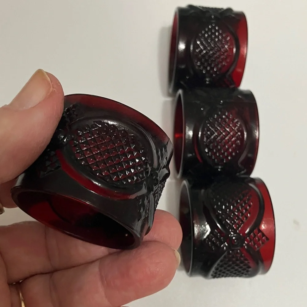4 Napkin Rings - Picture 12 of 12